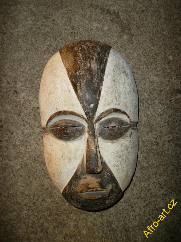 maska Douala Kamerun